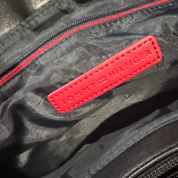 Tommy Hilfiger Elegant Black Tote - Picture 8 of 8